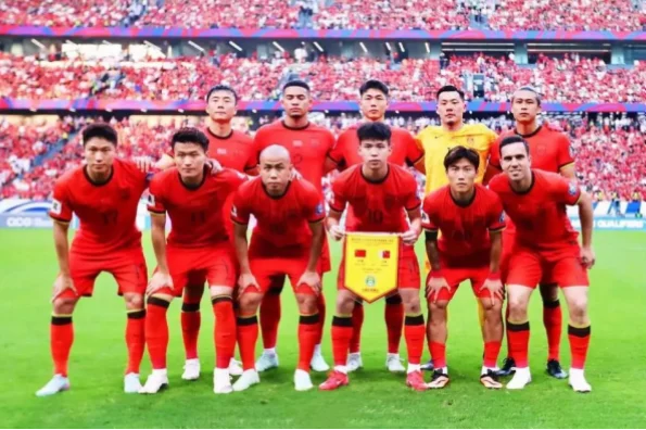 青训断层战术僵化，中后卫协防如何拯救球队低谷？